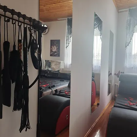 L'aomur Apartman *