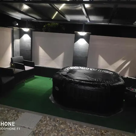 L'aomur Apartman *